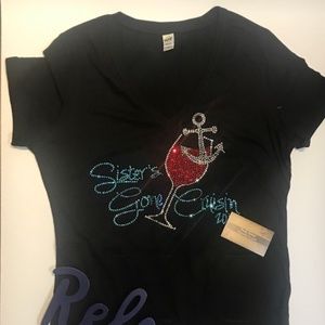 Bling Large VNeck Sisters Cruise T NWT